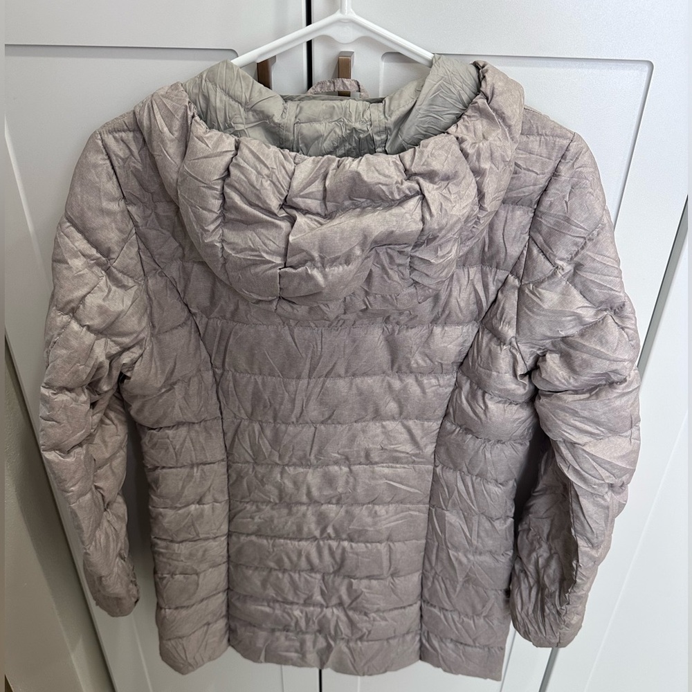 Women’s Eddie Bauer- Packable Puffer Jacket - Siz… - image 4